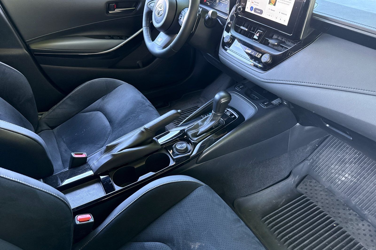 Used 2025 White Toyota Premium image 15