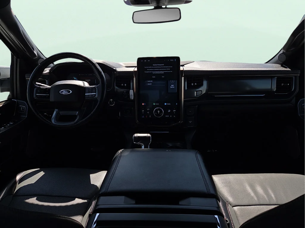 2023 Ford F-150 Lightning Lariat - Photo 12