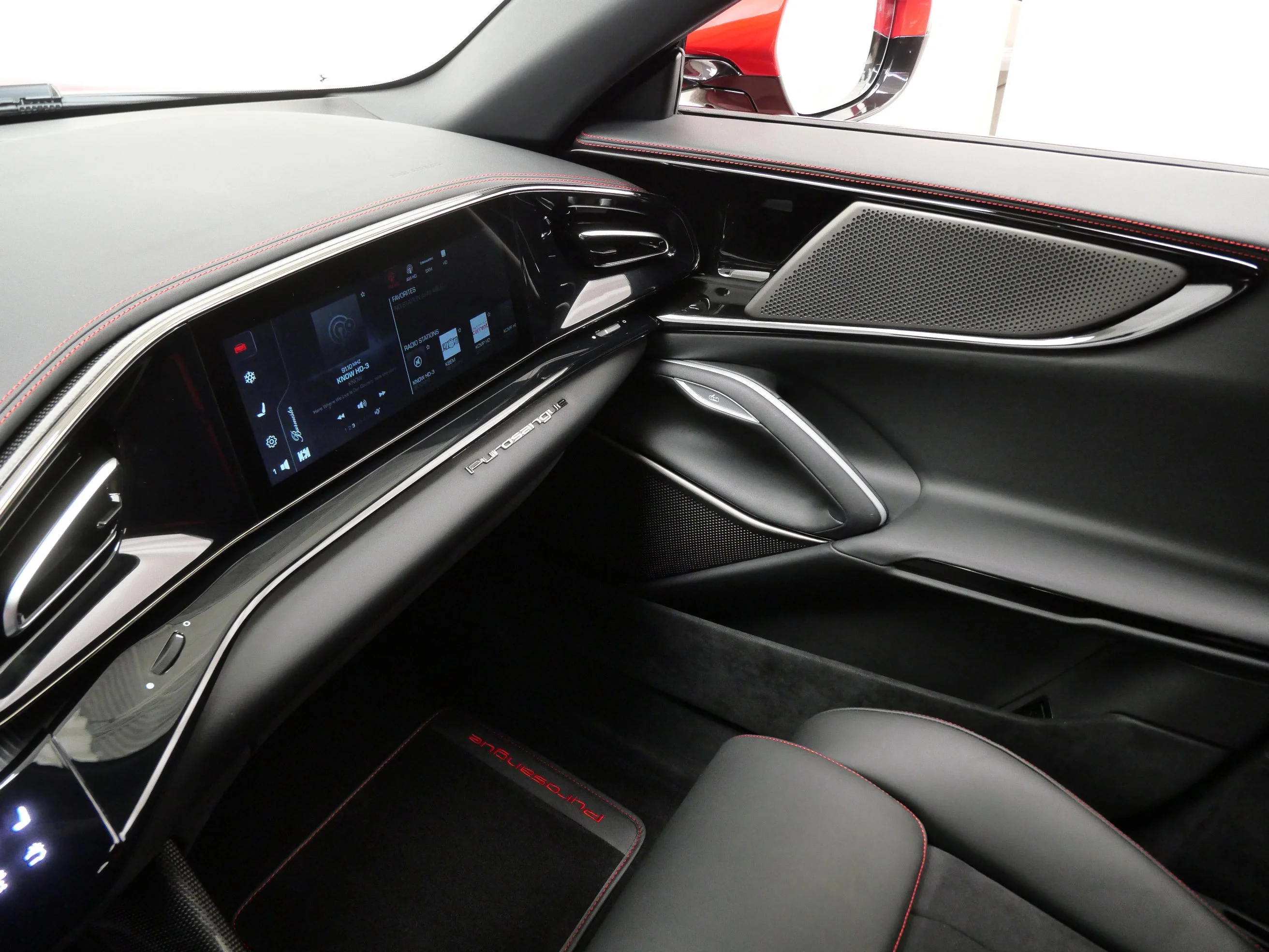 Used 2024 Rosso Portofino Ferrari  image 29