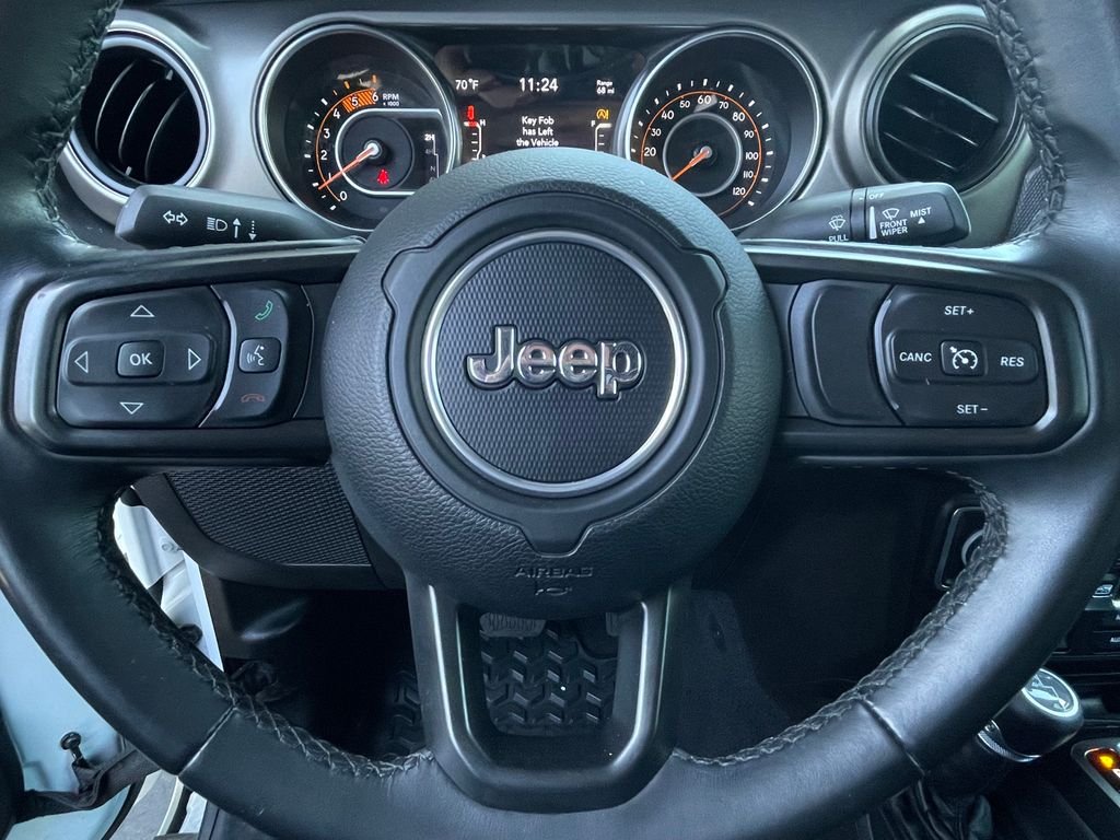 Used 2022 White Jeep Unlimited Sport S image 21
