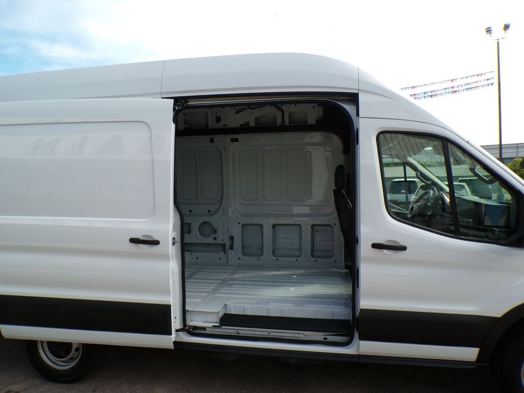 New 2026 Oxford White Ford Cargo Van image 24