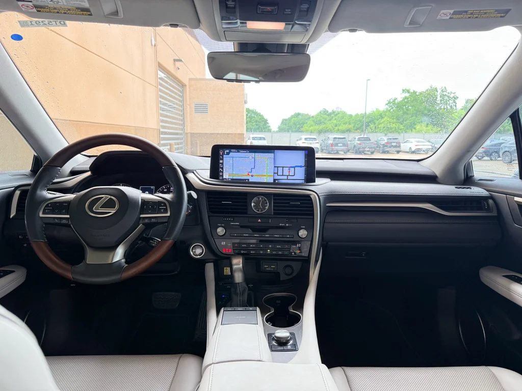 Used 2022 Atomic Silver Lexus  image 14