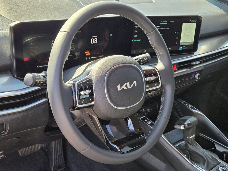Used 2025 White Kia EX image 19