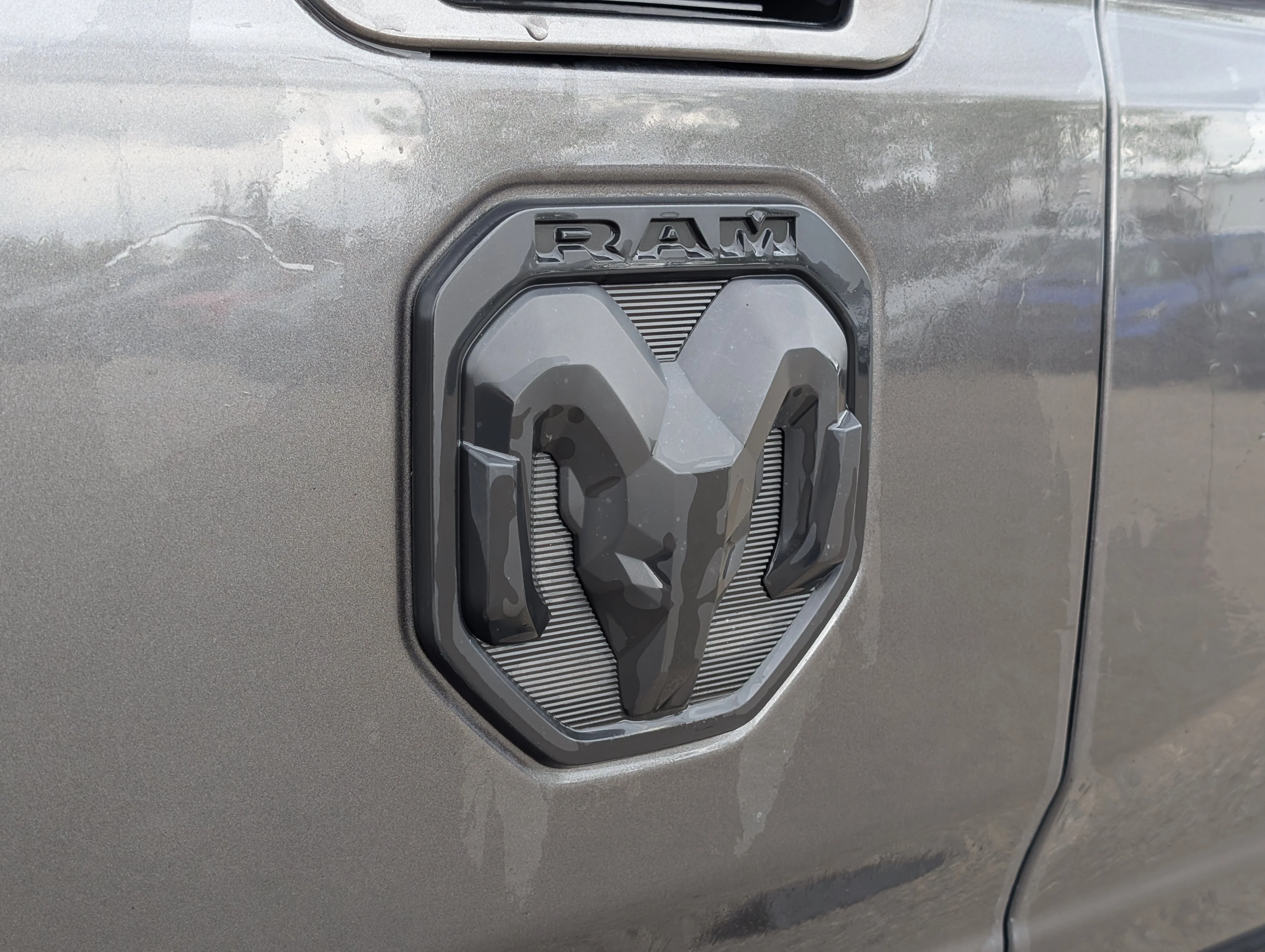 Used 2020 Granite Crystal Metallic Ram Sport image 6