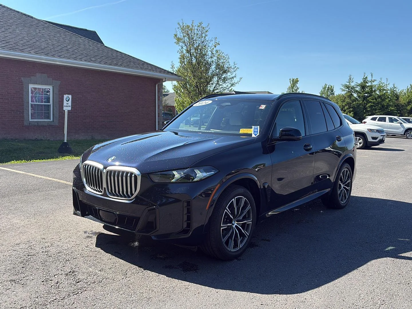 Used 2024 Carbon Black Metallic BMW xDrive40i image 7