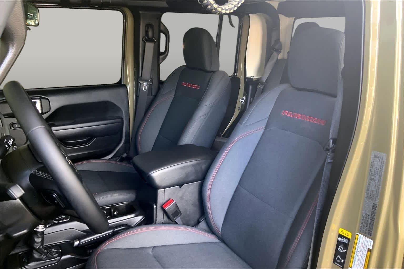 Used 2025 41 Jeep Rubicon image 7