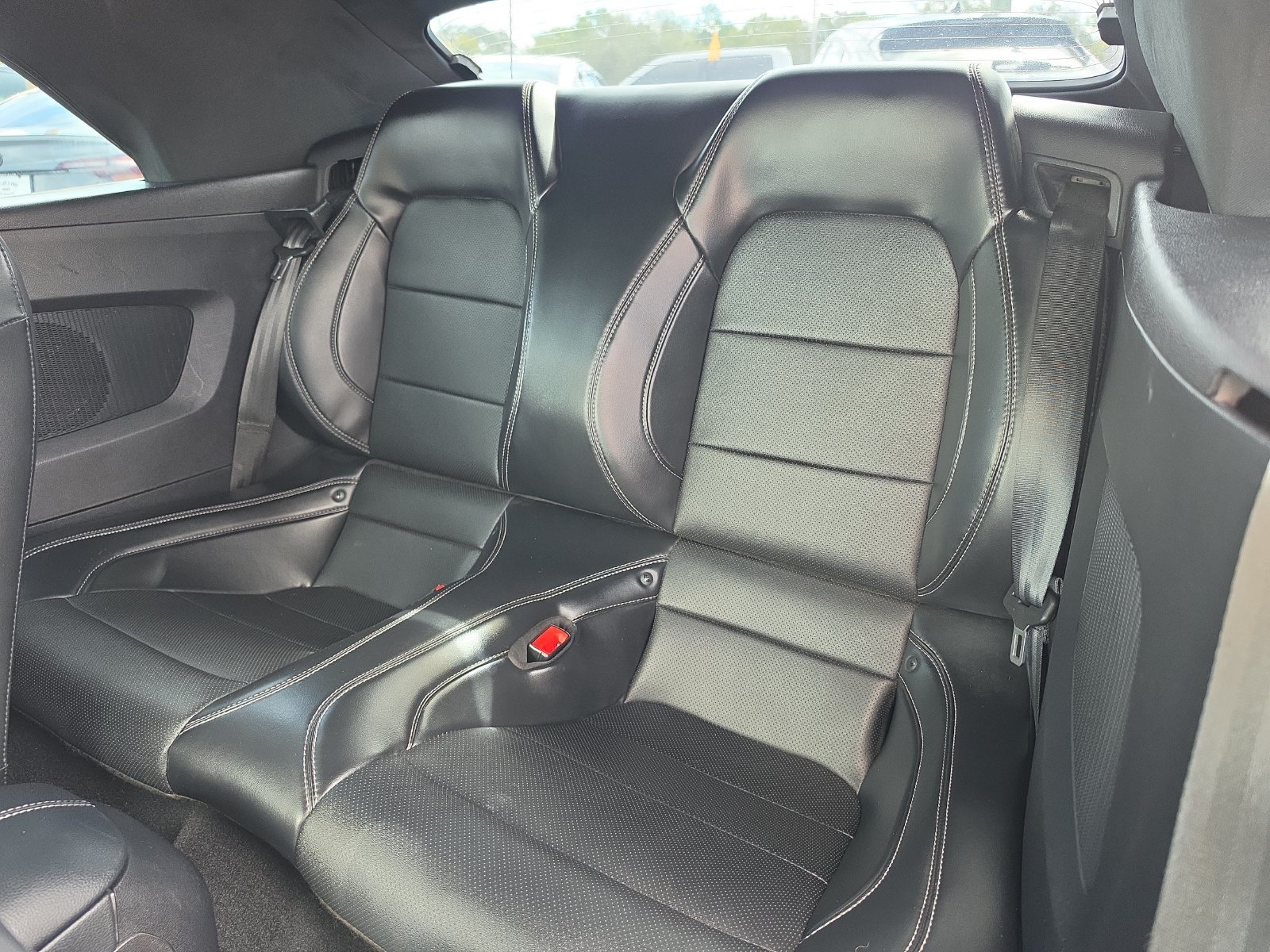 Used 2019 Blue Metallic Ford GT Premium image 11