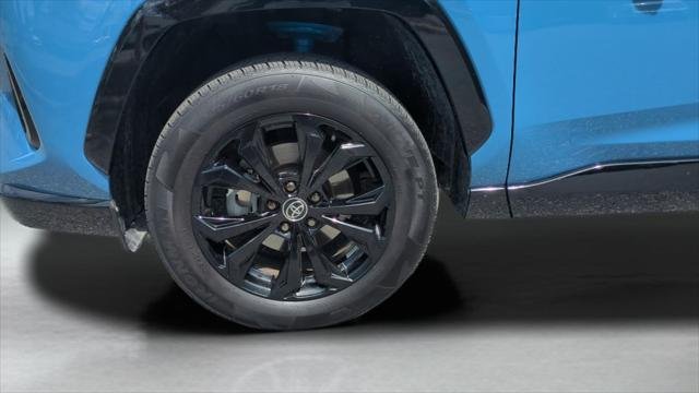 Certified Used 2022 CAVALRY BLUE Toyota  image 10
