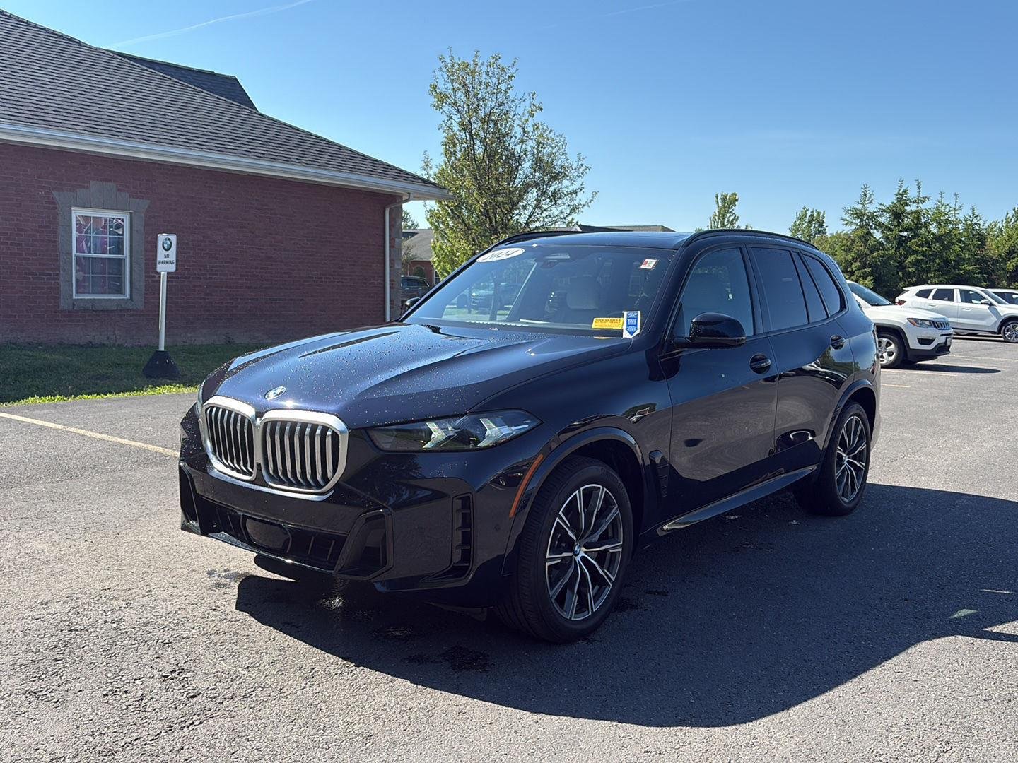 Used 2024 Carbon Black Metallic BMW xDrive40i image 7