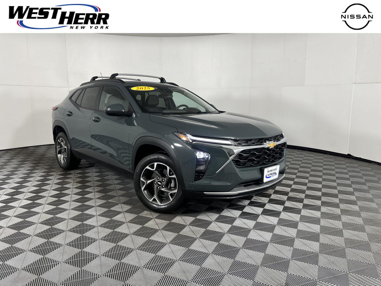 Used 2025 Cypress Gray Chevrolet LT image 1