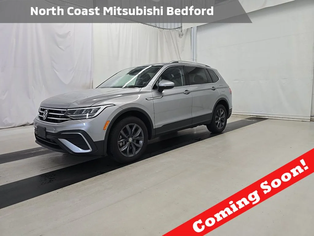 Used 2022 Silver Volkswagen 2.0T SE image 1