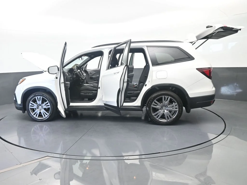 Used 2022 Platinum White Pearl Honda Sport image 76