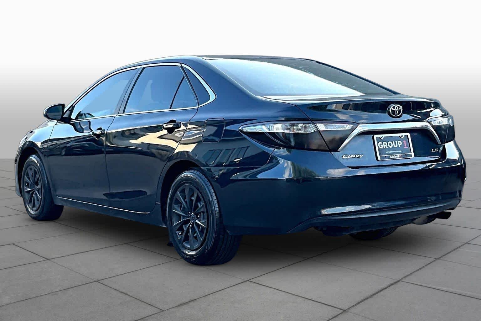 Used 2016 Cosmic Gray Mica Toyota LE image 12