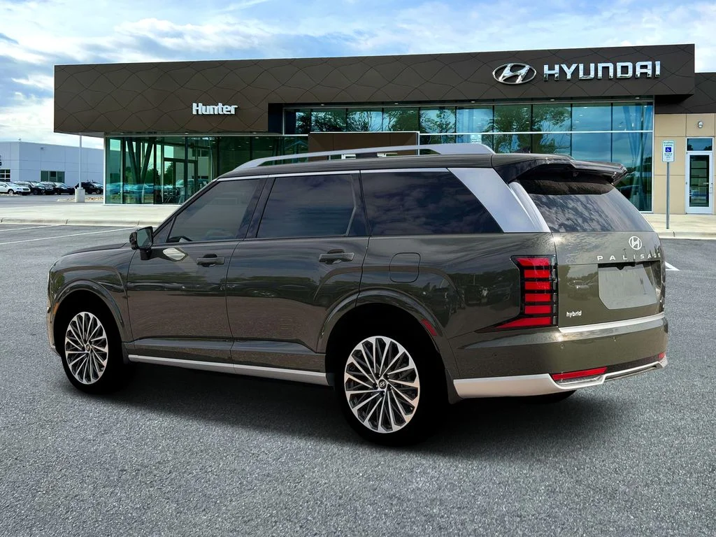 New 2026 Titan Green Hyundai Calligraphy image 4