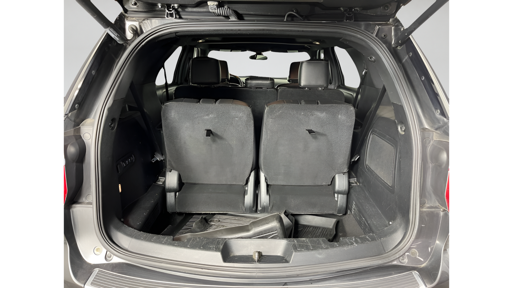 Used 2018 Magnetic Ford Platinum image 20