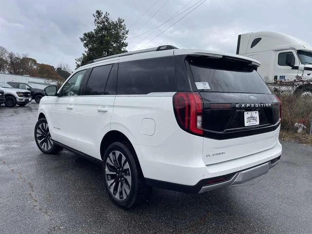 New 2025 White Ford Platinum image 25