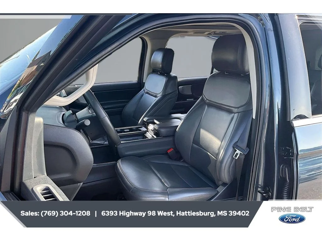 Used 2025 Stone Blue Metallic Ford Active image 18