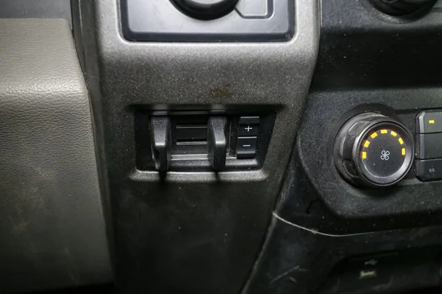 Used 2022 Black Ford XL image 20