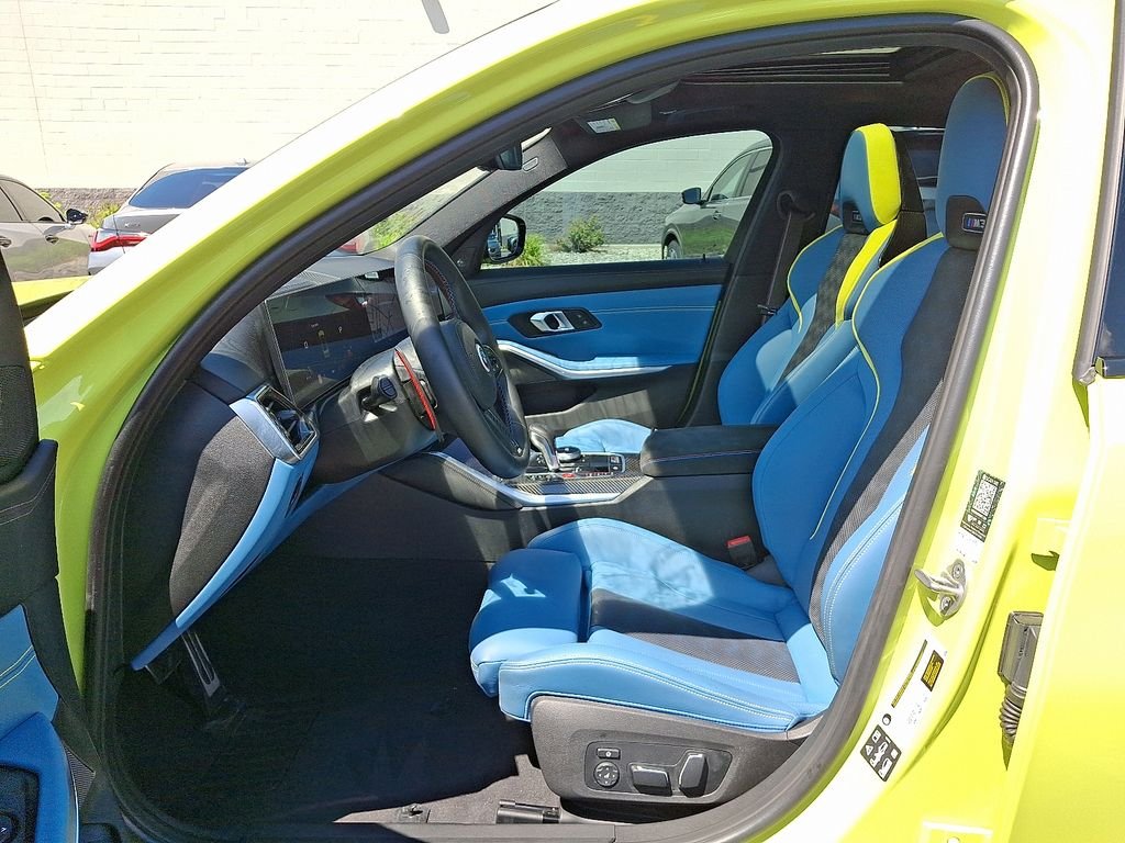 Used 2024 Sao Paulo Yellow BMW Competition image 14