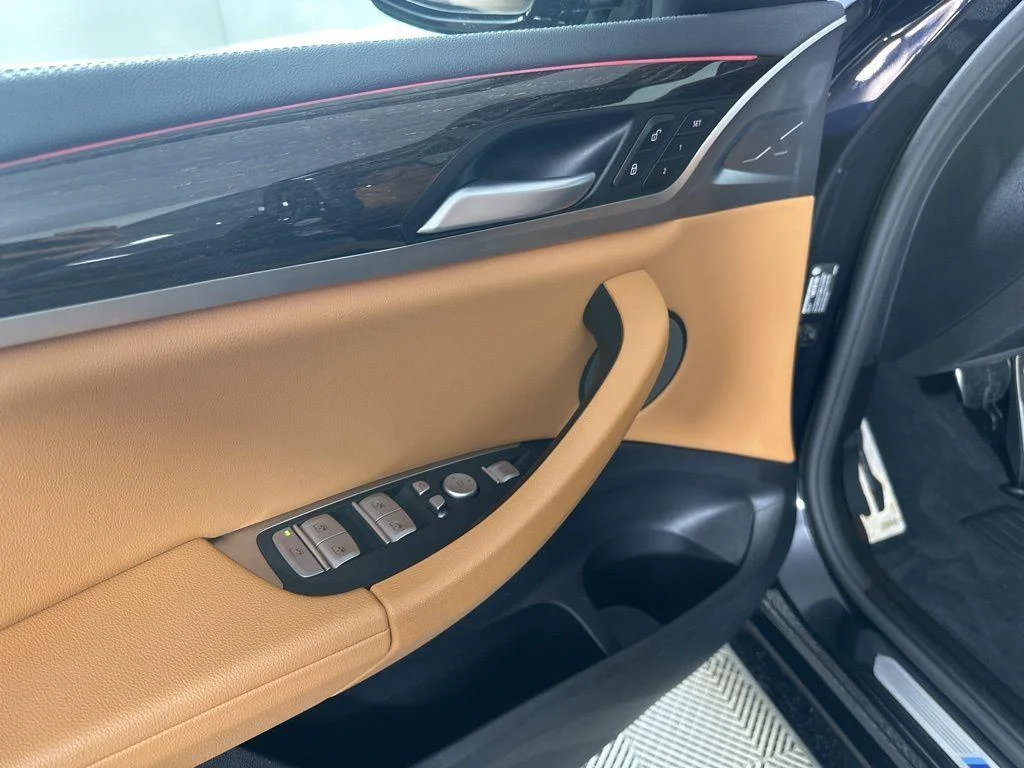 Used 2024 Carbon Black Metallic BMW M40i image 22