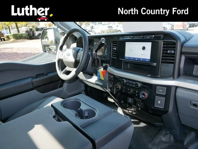 New 2024 Oxford White Ford F-450® XL image 59