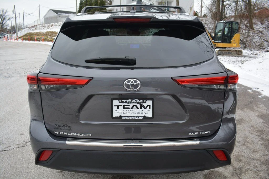 2023 Toyota Highlander XLE - Photo 6