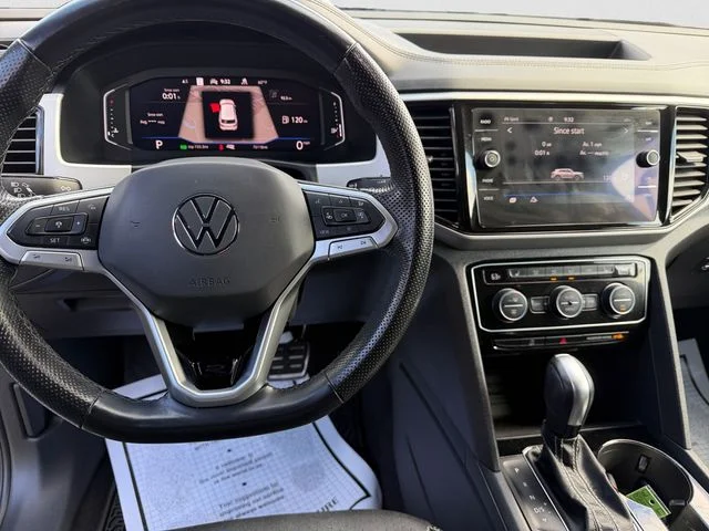 Used 2021 Gray Volkswagen 3.6L V6 SEL R-Line image 10