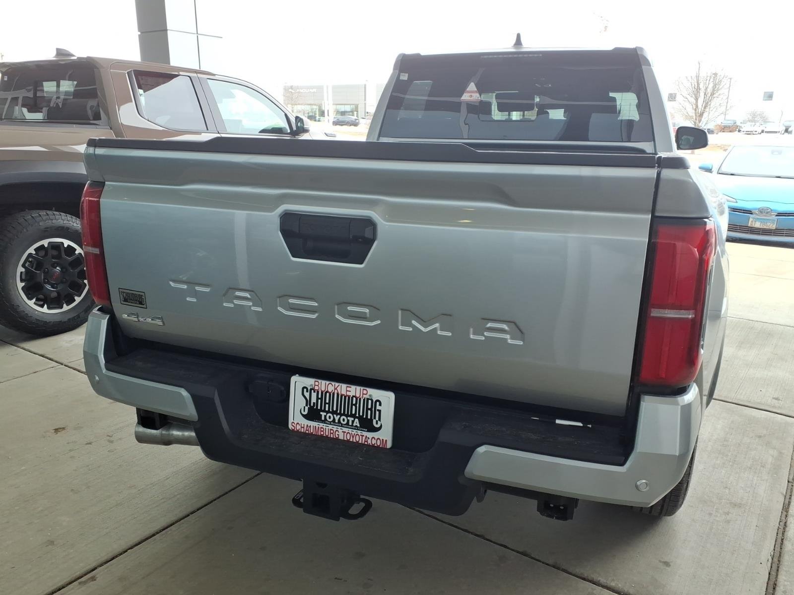 2026 Toyota Tacoma SR5 - Photo 6