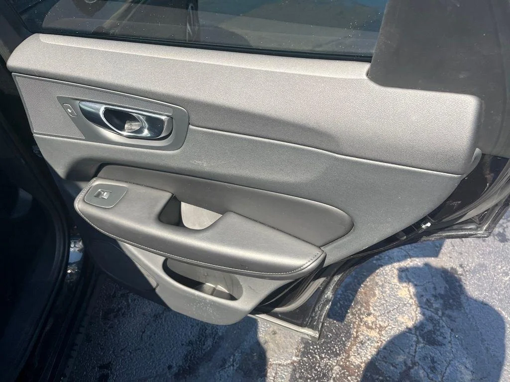 2023 Volvo XC60 Plus - Photo 26