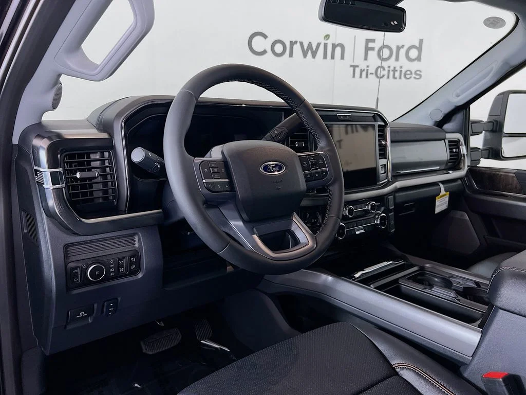 New 2026 Agate Black Metallic Ford Lariat image 3