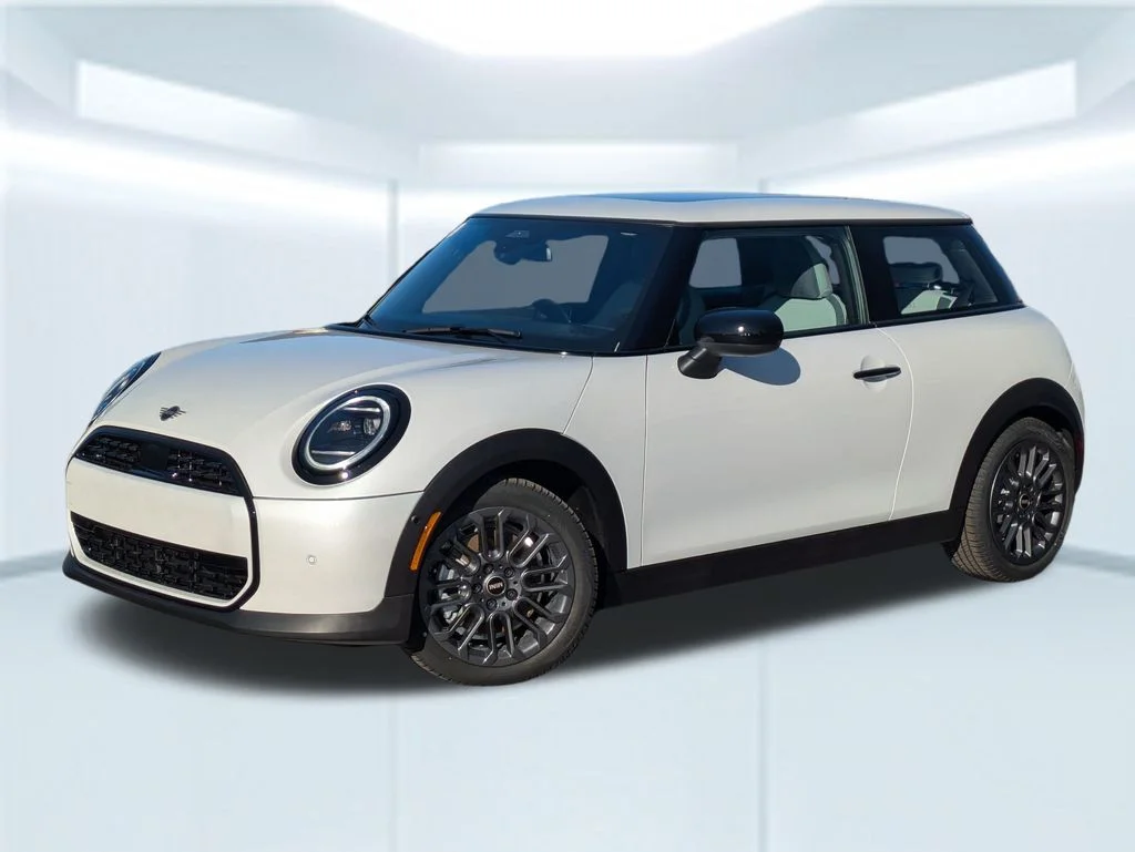 2026 MINI Hardtop's photo