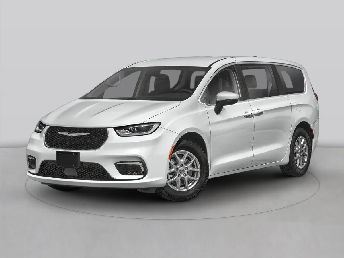 2023 Chrysler Pacifica's photo