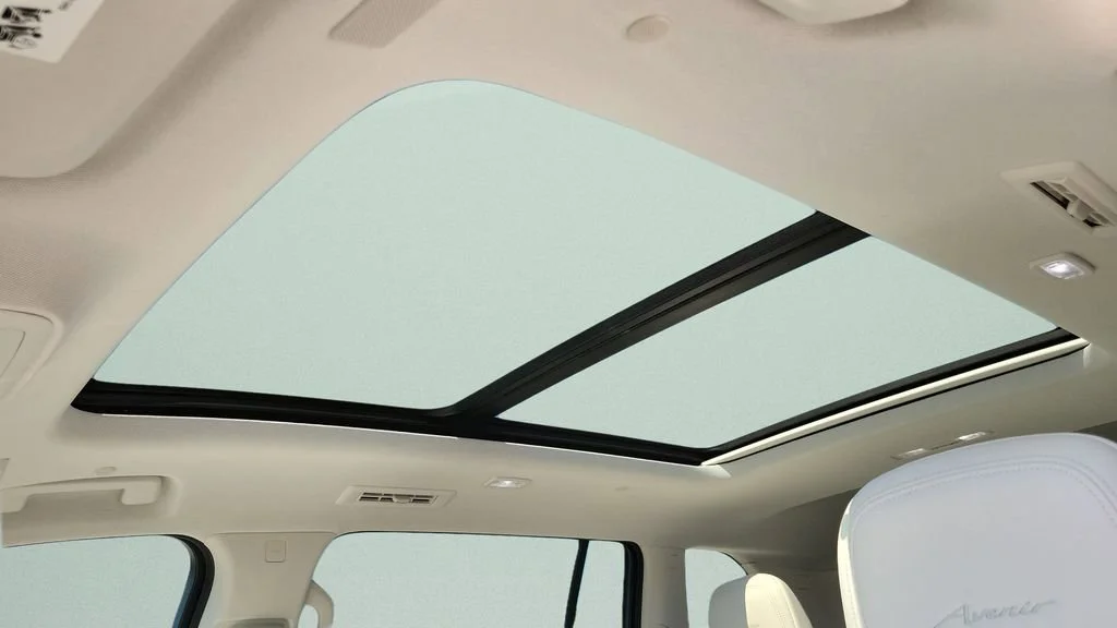New 2026 Ebony Twilight Metallic Buick Avenir image 19