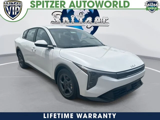 2026 Kia K4 LXS