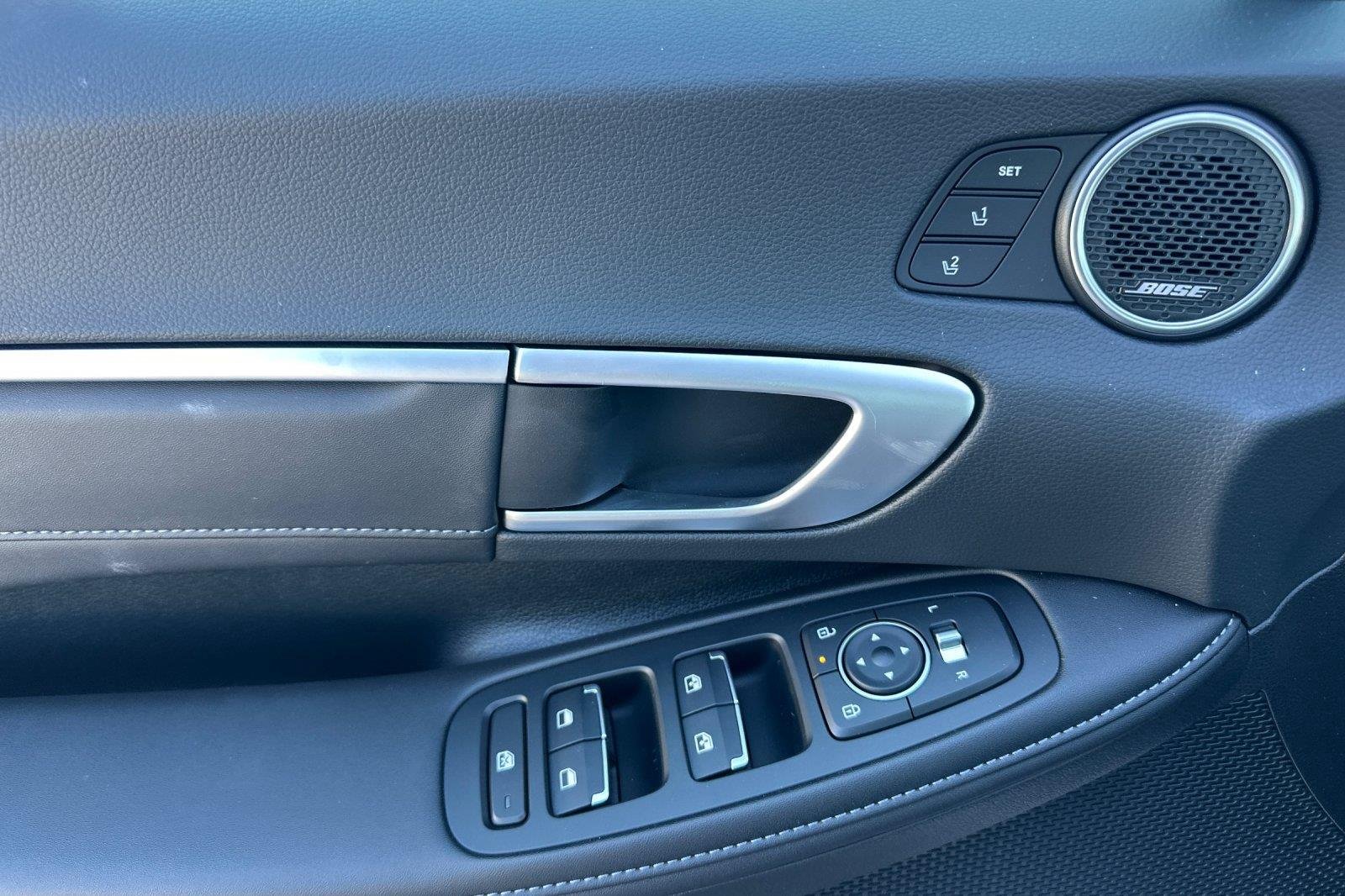 New 2026 Serenity White Hyundai Limited image 38