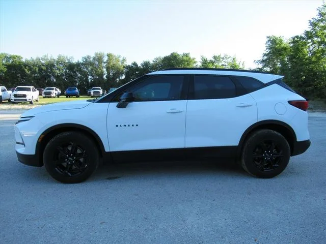 Used 2024 White Chevrolet LT image 4