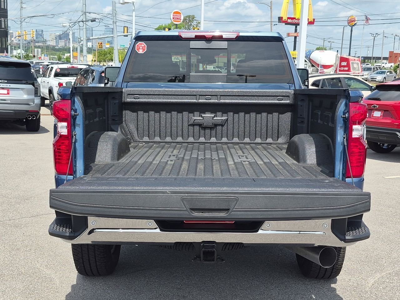 New 2026 Lakeshore Blue Metallic Chevrolet LT image 25