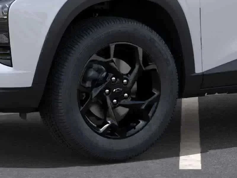 2026 Chevrolet Trax LT - Photo 8