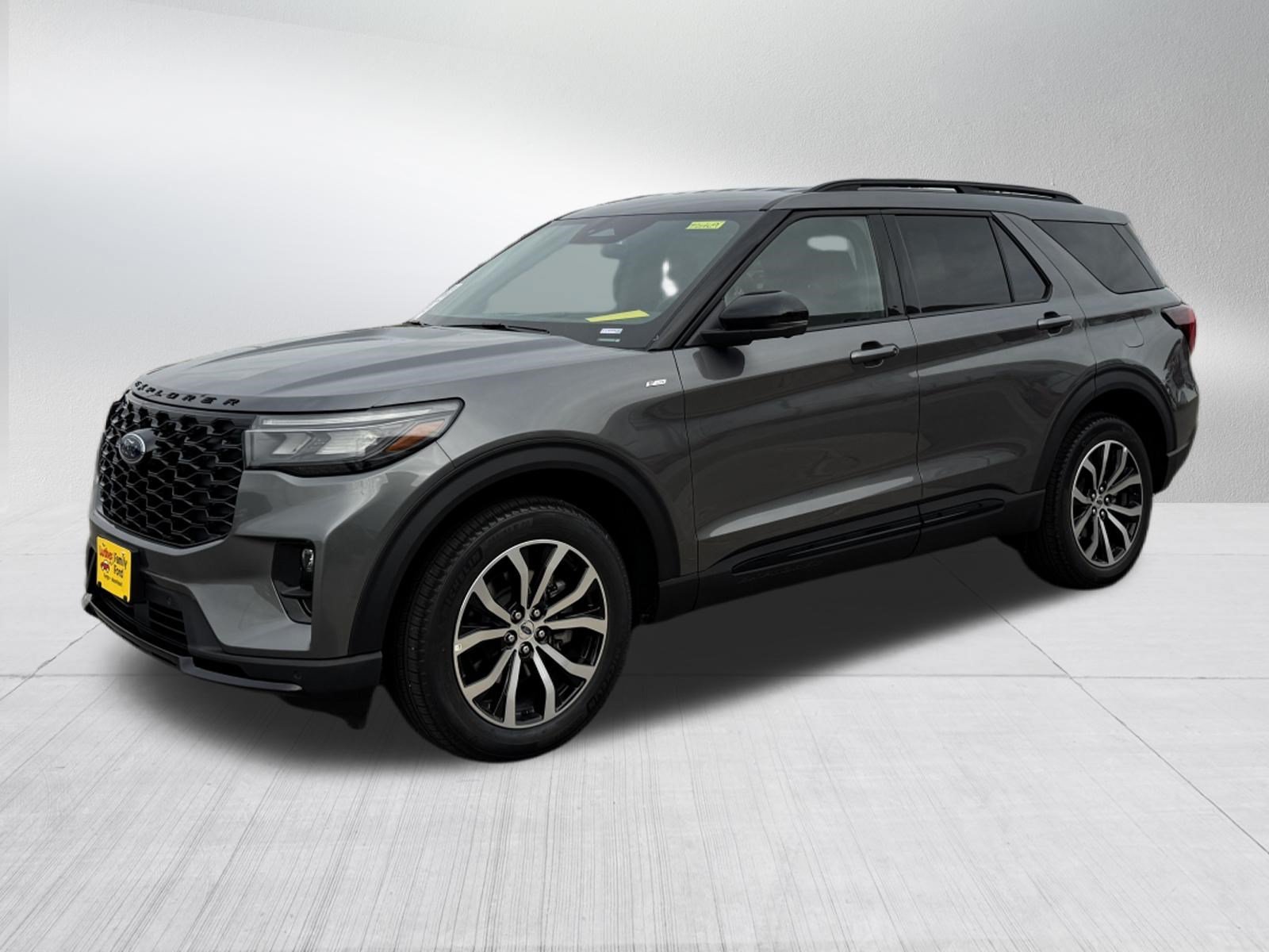 New 2026 Carbonized Gray Metallic Ford ST-Line image 2