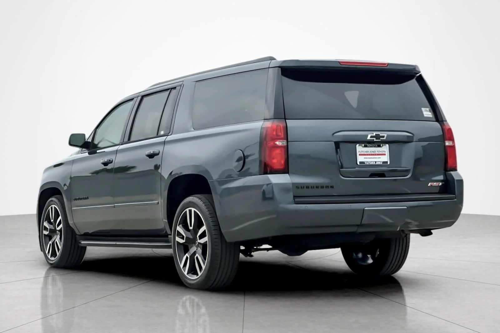 Used 2020 GRAY METALLIC Chevrolet Premier image 3