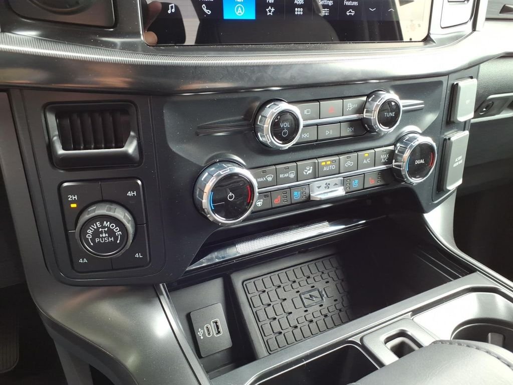 New 2026 Antimatter Blue Metallic Ford Lariat® image 24