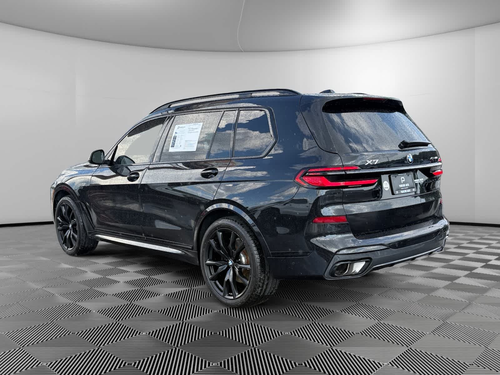 Used 2024 Black Sapphire Metallic BMW xDrive40i image 7