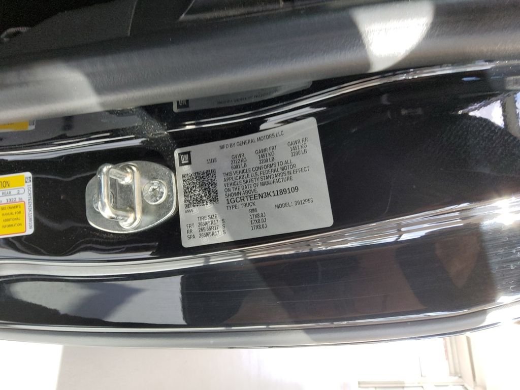 Used 2019 Black Chevrolet ZR2 image 20
