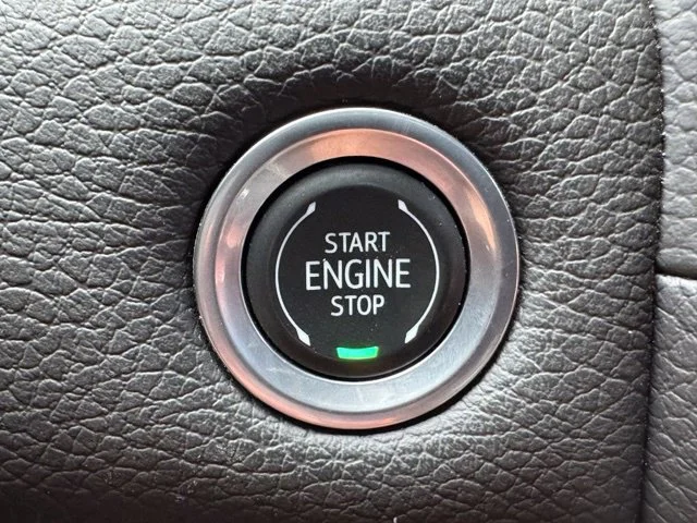 Used 2024 Onyx Black GMC Denali image 42