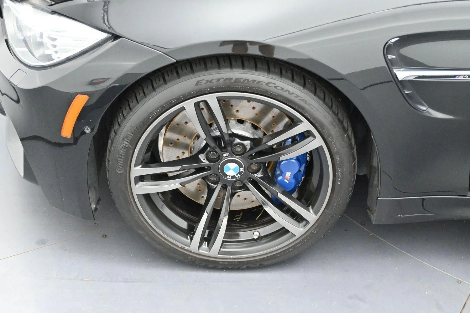 Used 2015 Black Sapphire Metallic BMW M4 image 32