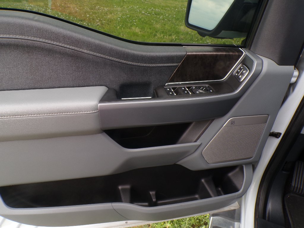 Used 2021 Space White Metallic Ford LARIAT image 24