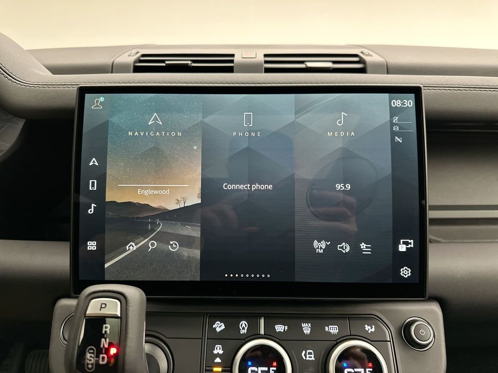 New 2026 Santorini Black Metallic Land Rover S image 22