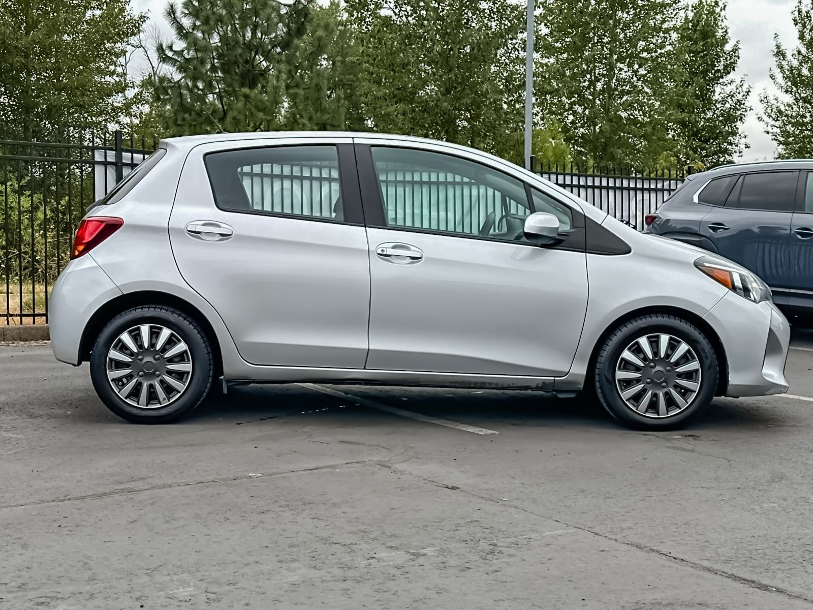 Used 2017 Silver Toyota L image 2