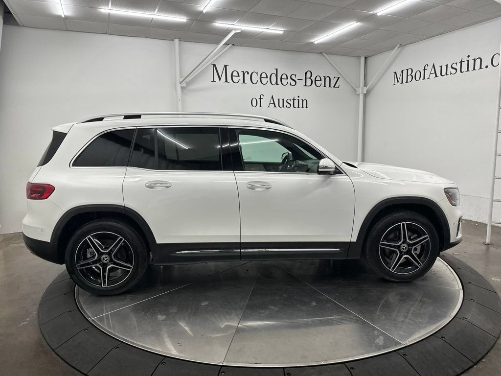 New 2026 Polar White Mercedes-Benz GLB 250 image 38