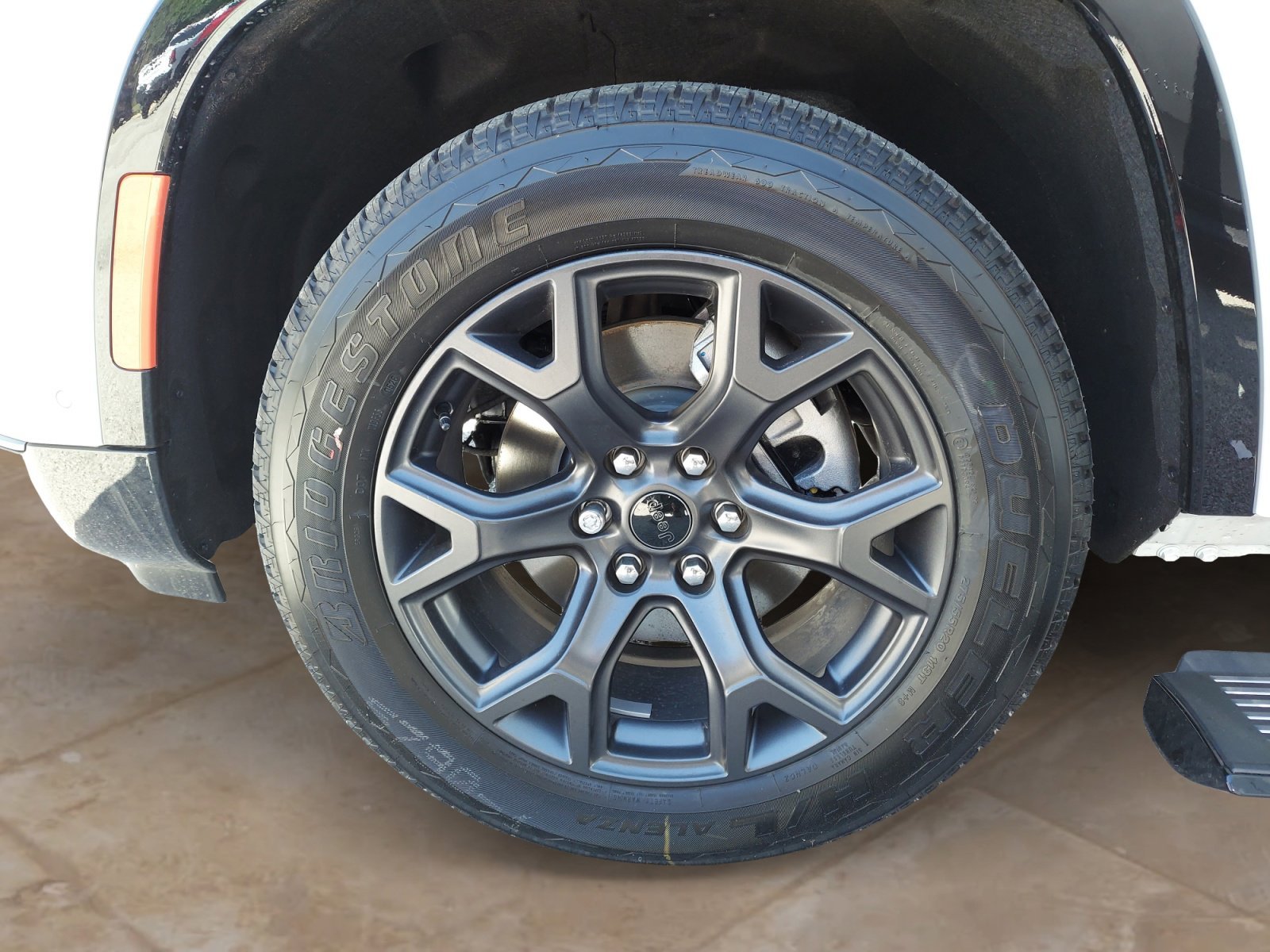 New 2026 Bright White Clearcoat Jeep Limited Altitude image 31